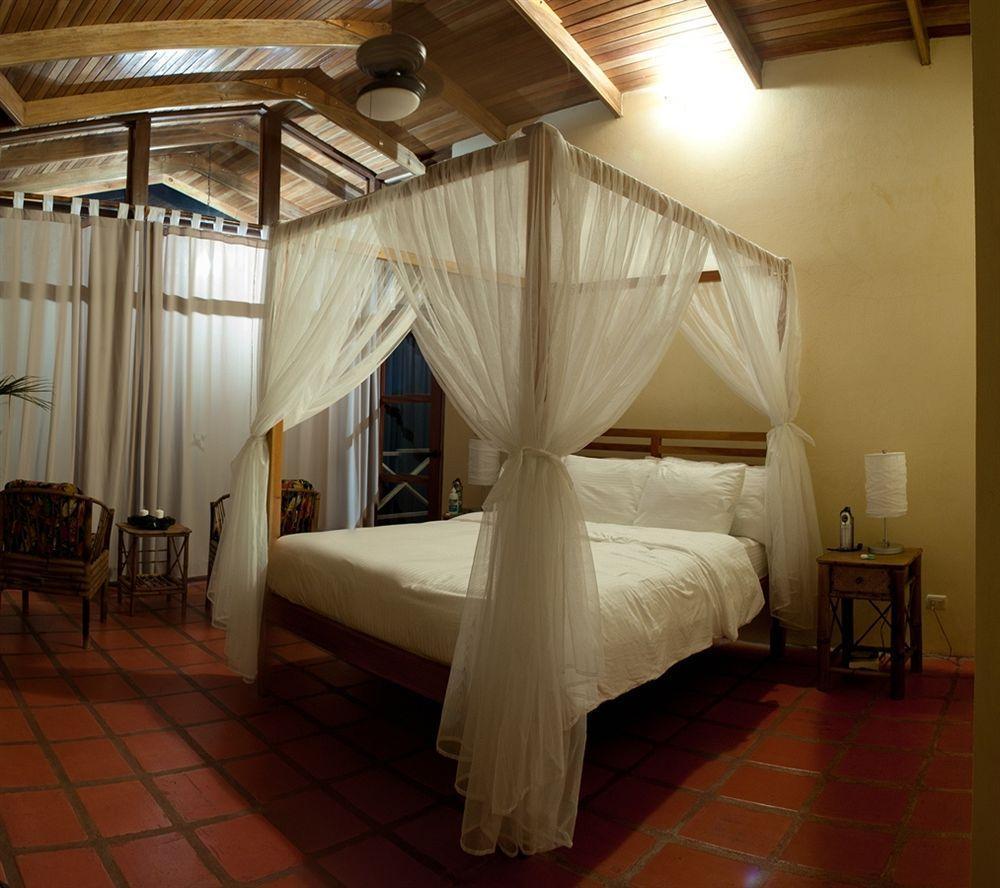 Tinamaste Rio Magnolia Nature Lodge מראה חיצוני תמונה